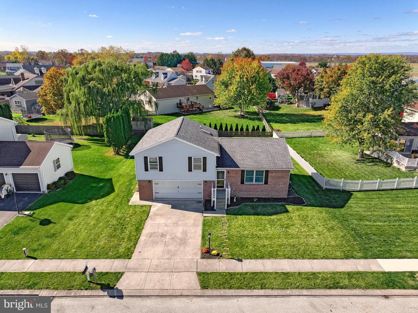 85 Thomas Drive photo 41