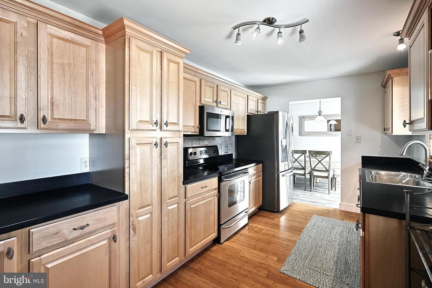 11 Sherman Drive photo 11