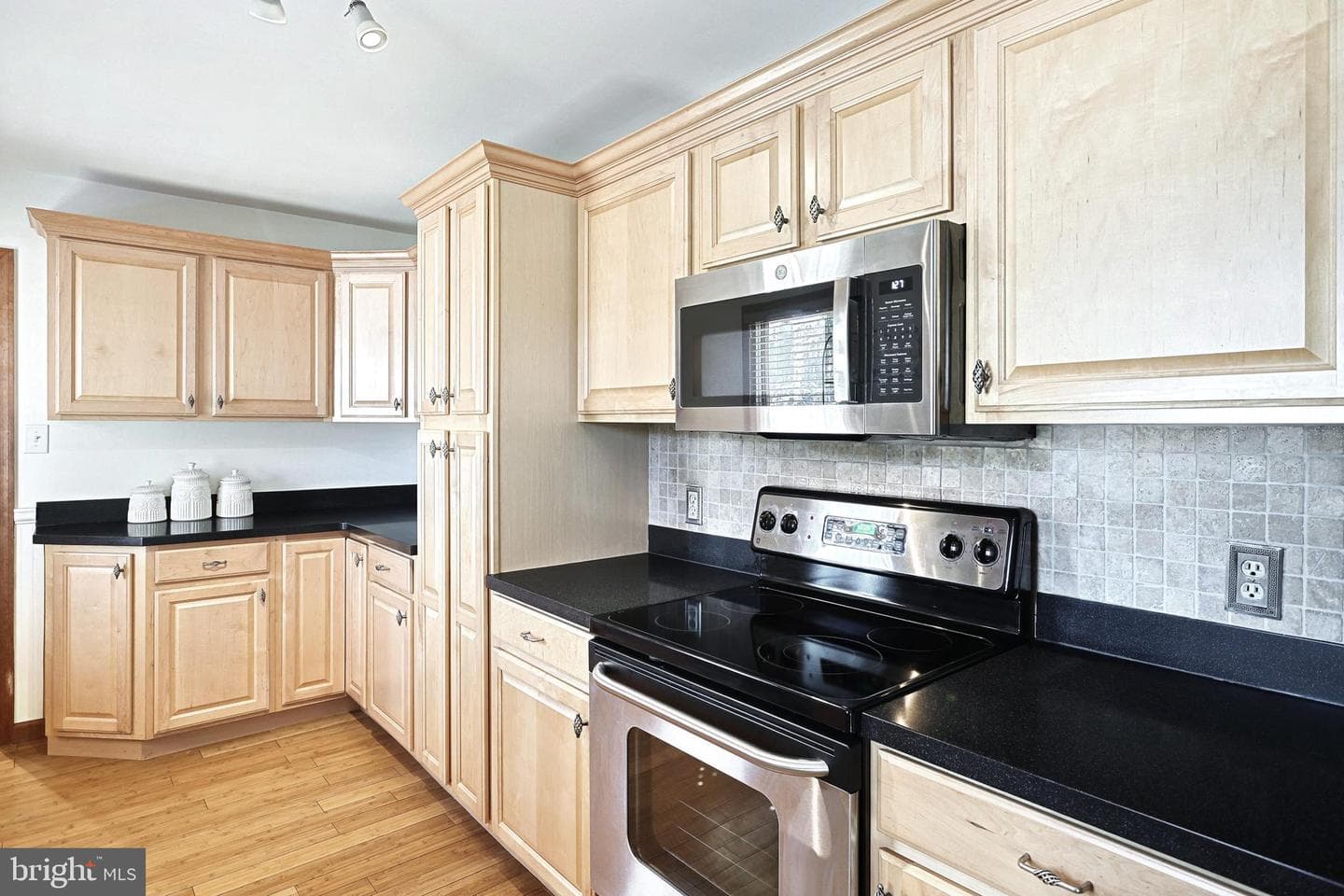 11 Sherman Drive photo 8