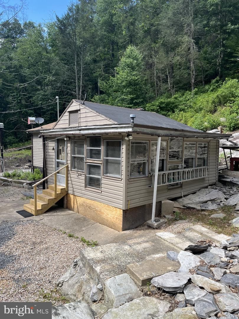 1175 Narrows Road photo 14