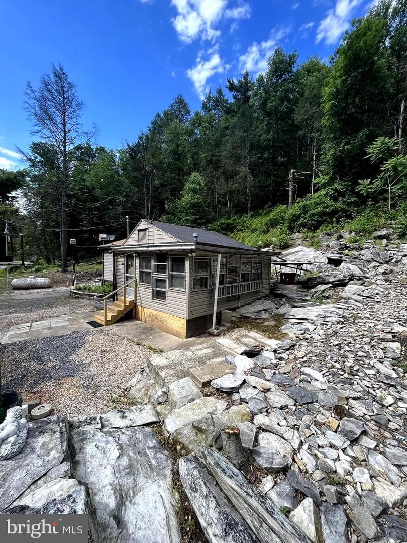 1175 Narrows Road photo 15
