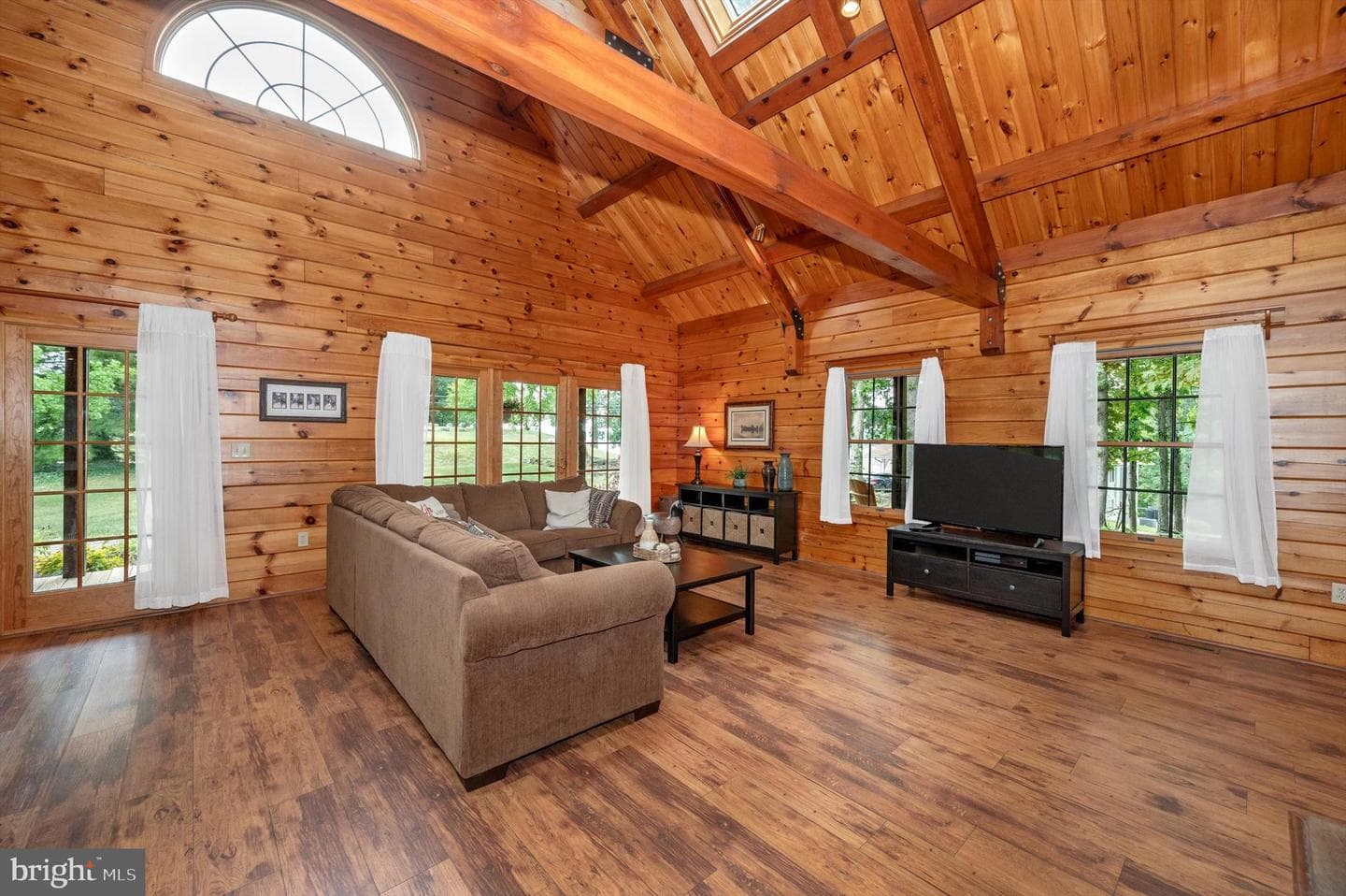97 Lake Meade Drive photo 3