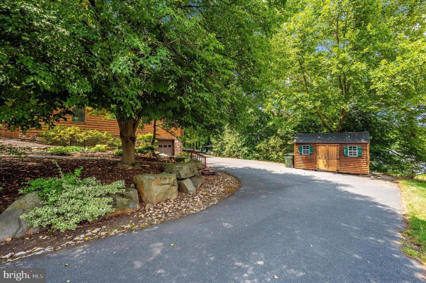 97 Lake Meade Drive photo 37