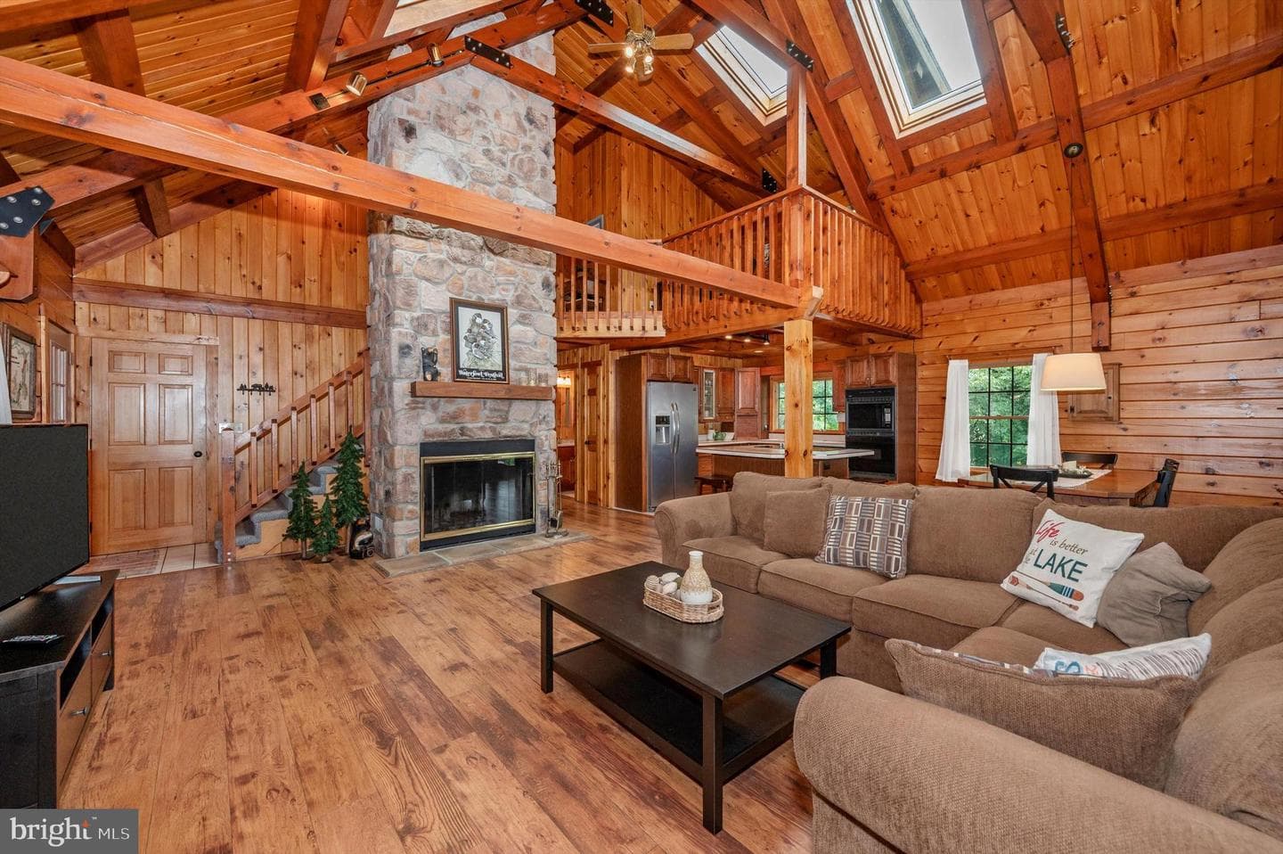 97 Lake Meade Drive photo 4