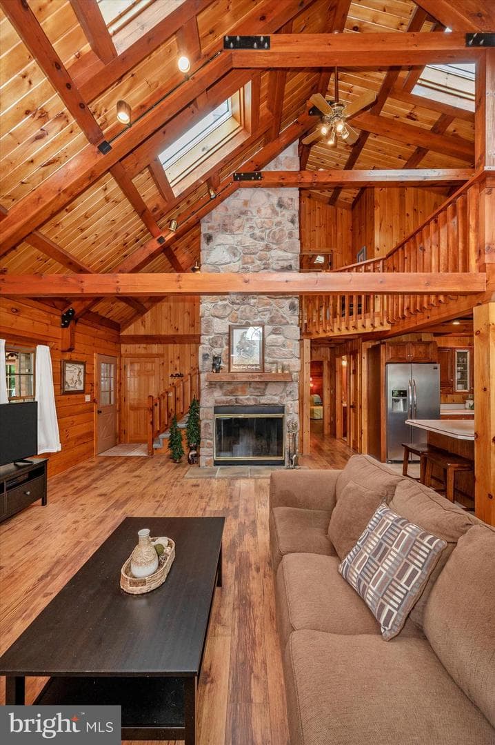97 Lake Meade Drive photo 5
