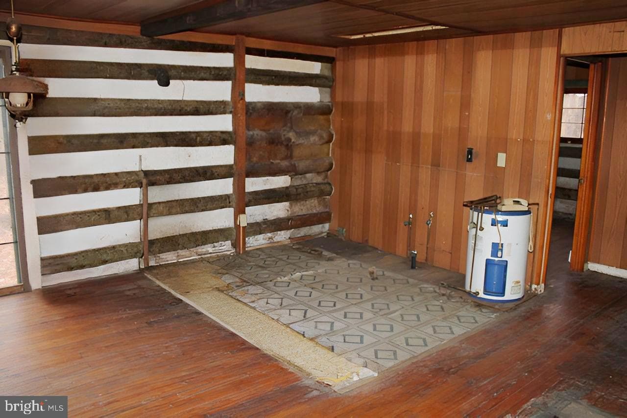 2755 Cold Spring Road photo 3