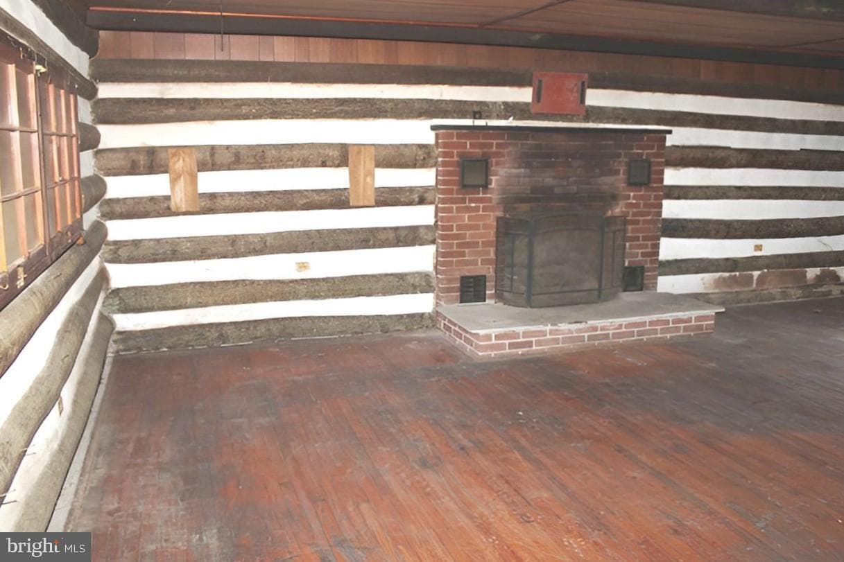 2755 Cold Spring Road photo 4