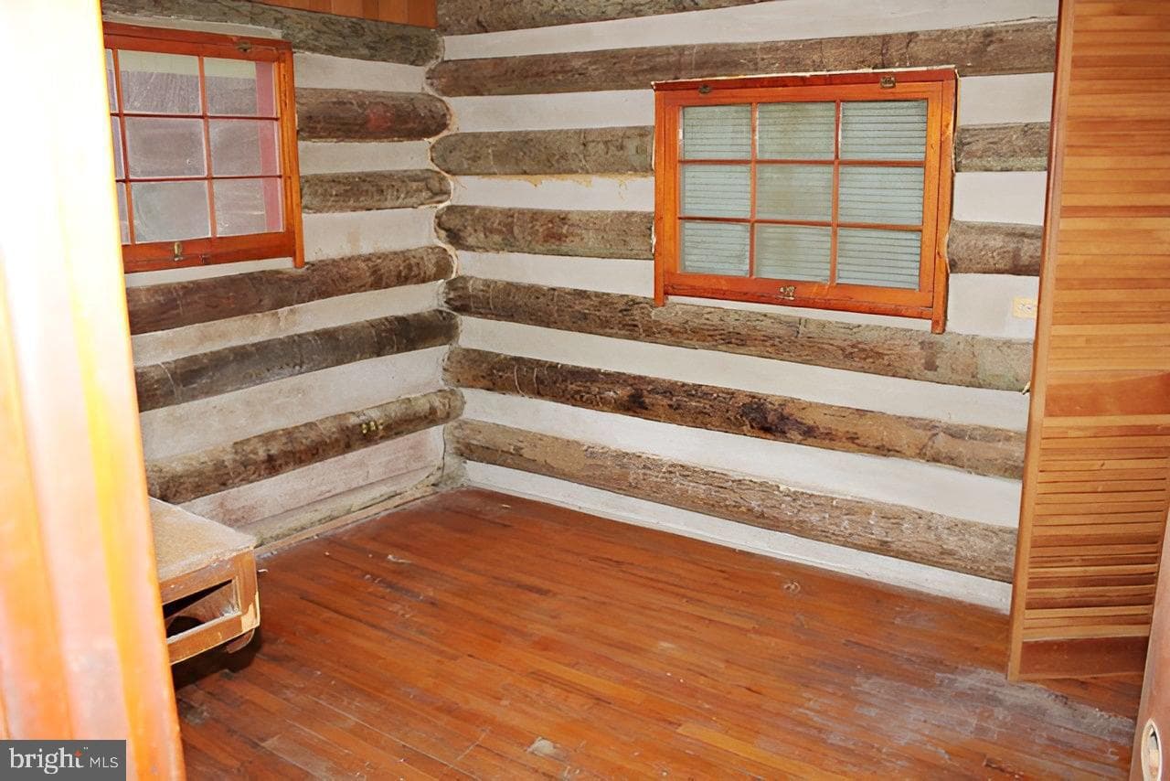 2755 Cold Spring Road photo 7