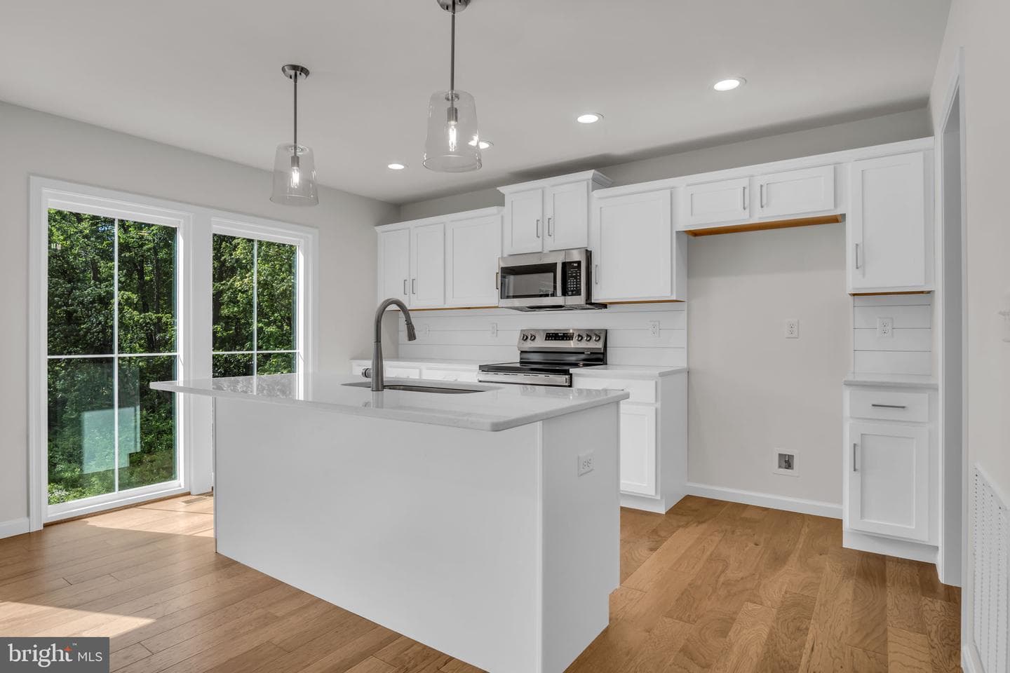 115 Tammy Drive photo 3