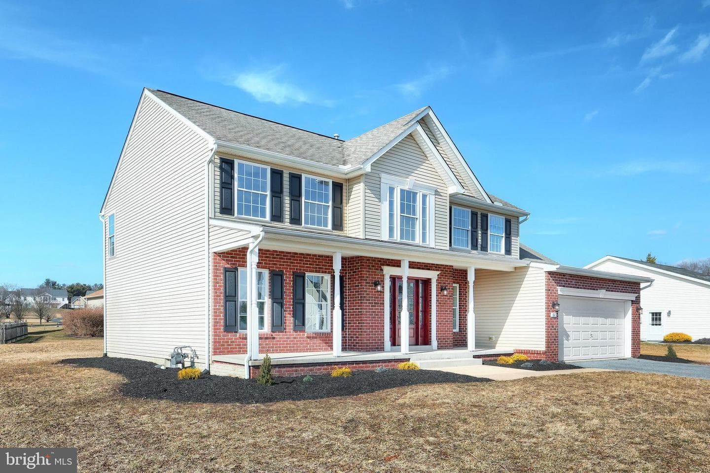64 Greenbriar Lane photo 2