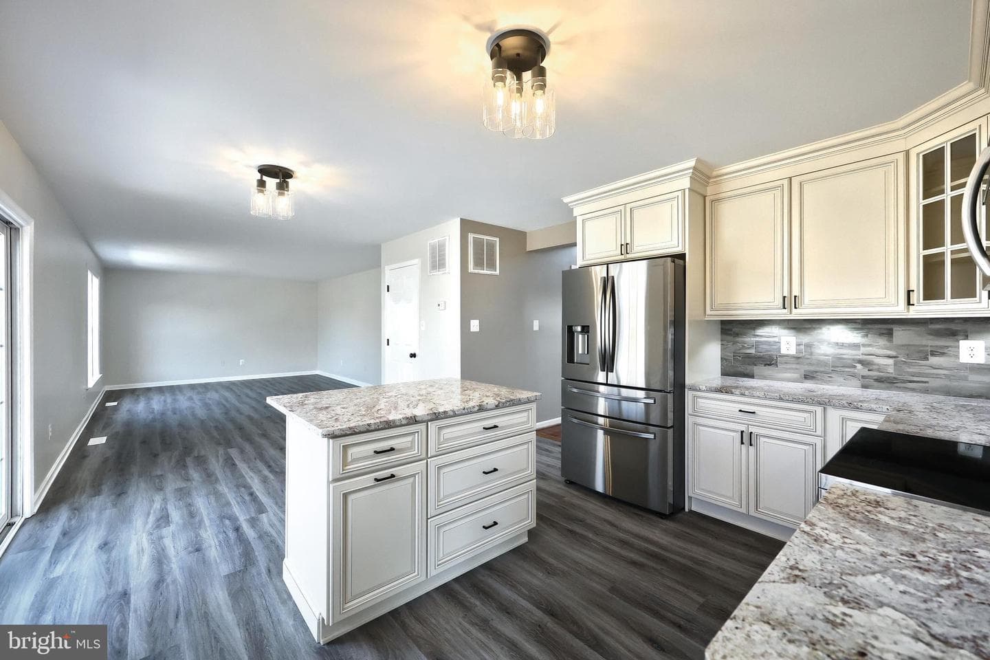 64 Greenbriar Lane photo 24