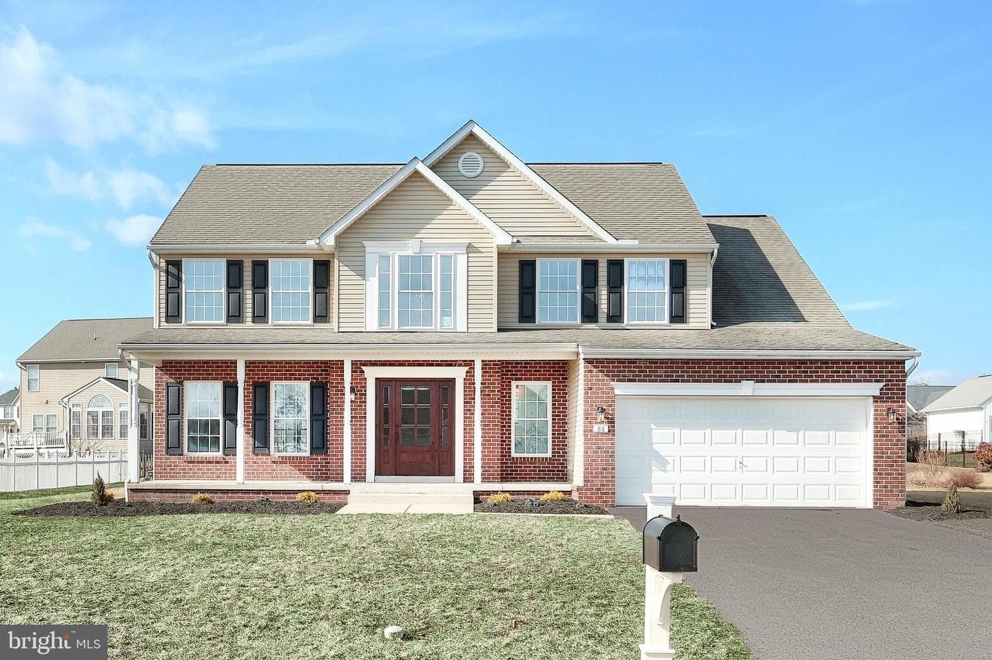 64 Greenbriar Lane photo 3