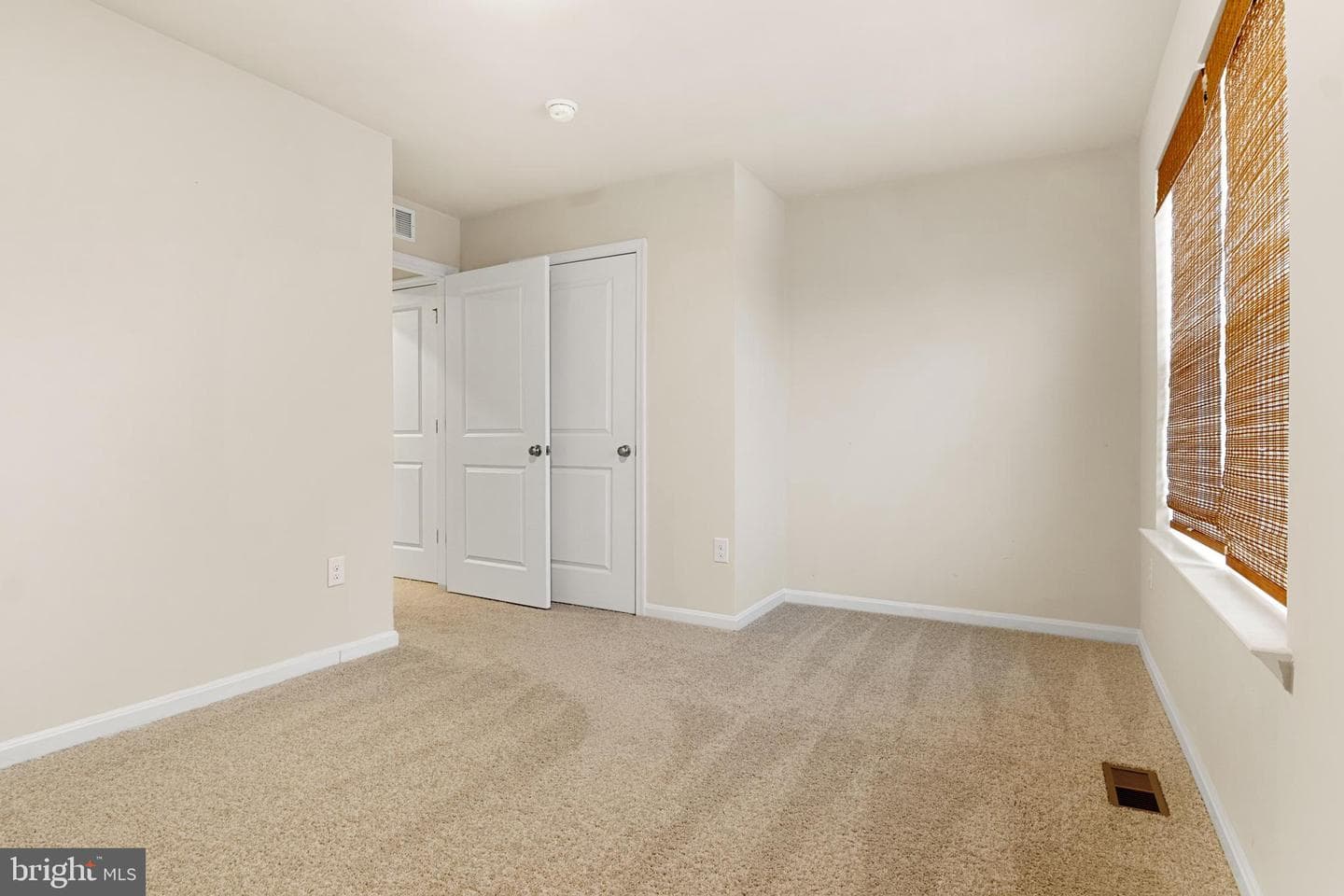 20 Cooper Ln photo 38