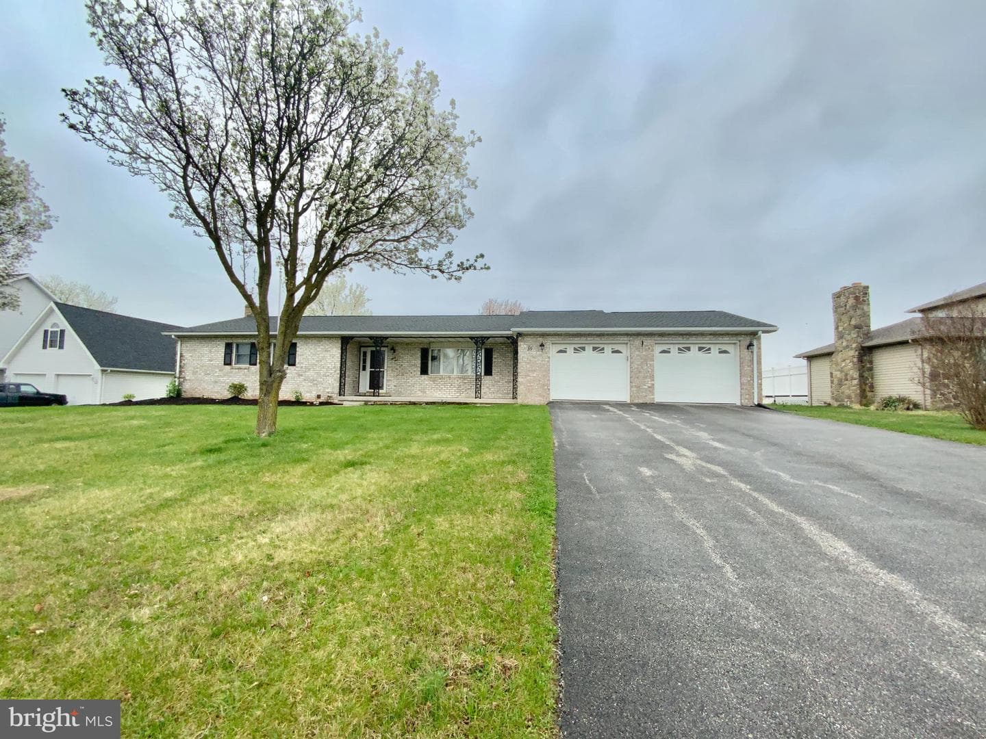 39 Crest View Lane photo 2