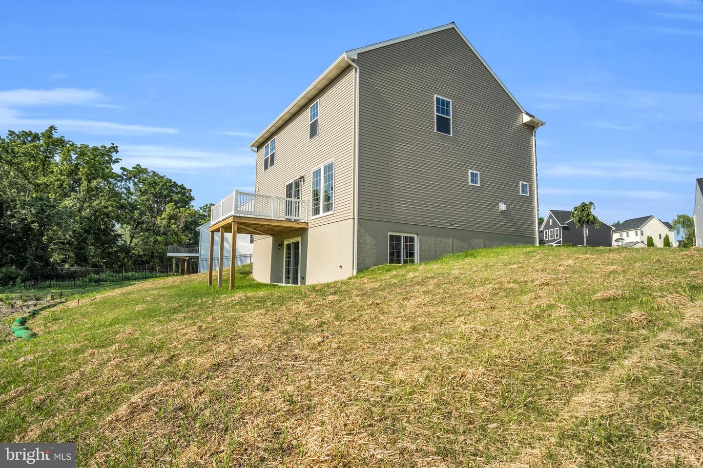 145 Tammy Drive photo 2