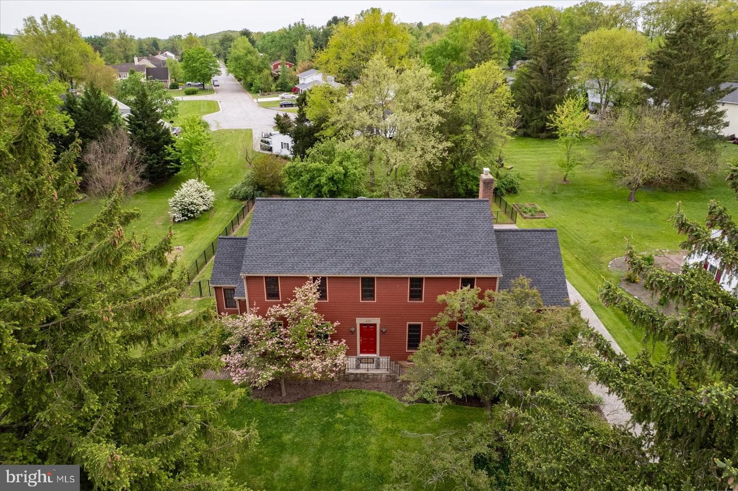230 Old Mill Road photo 3