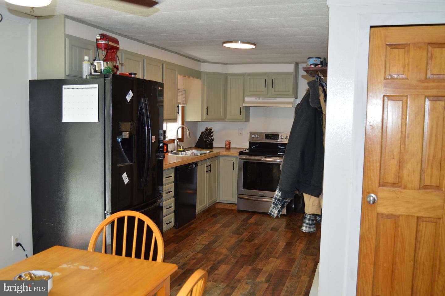 19 E Locust Lane photo 11