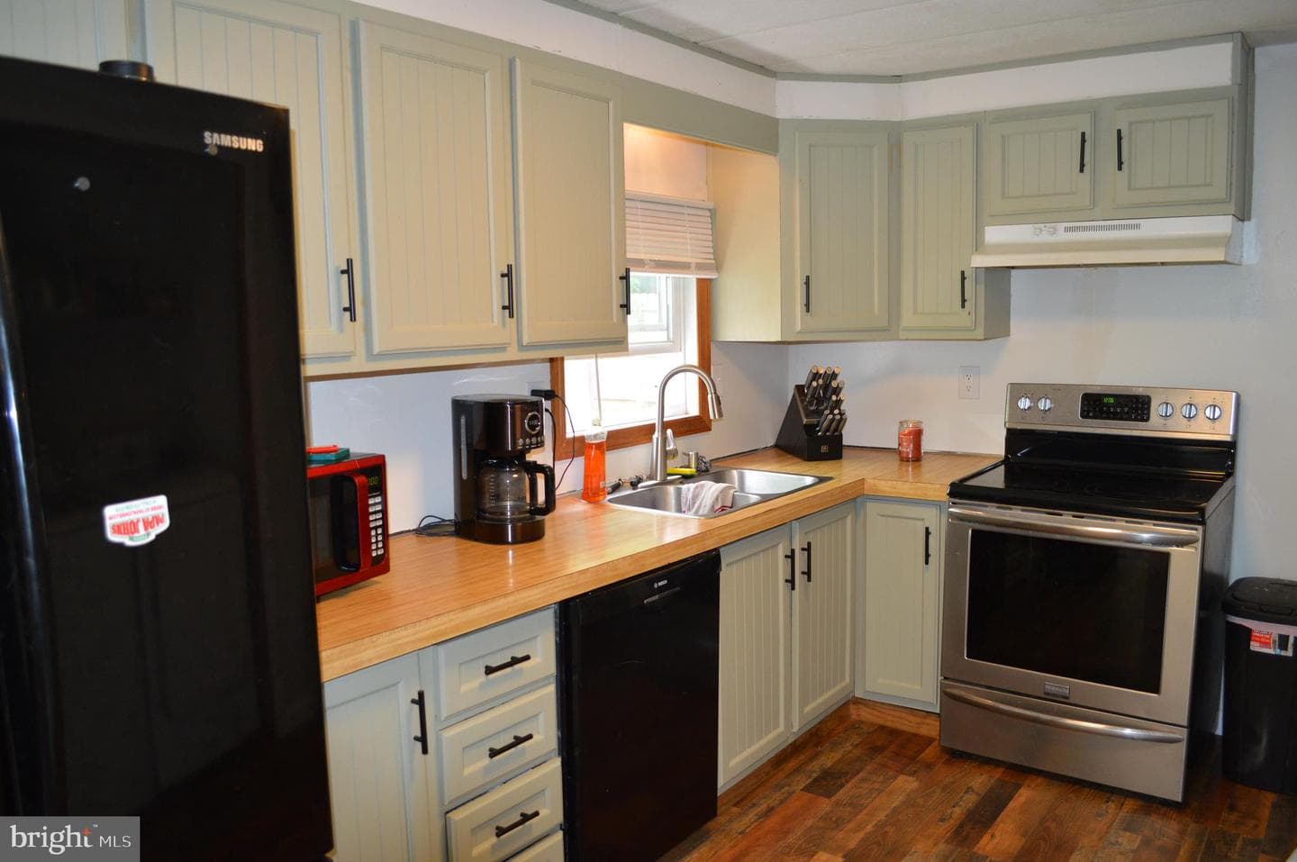 19 E Locust Lane photo 12