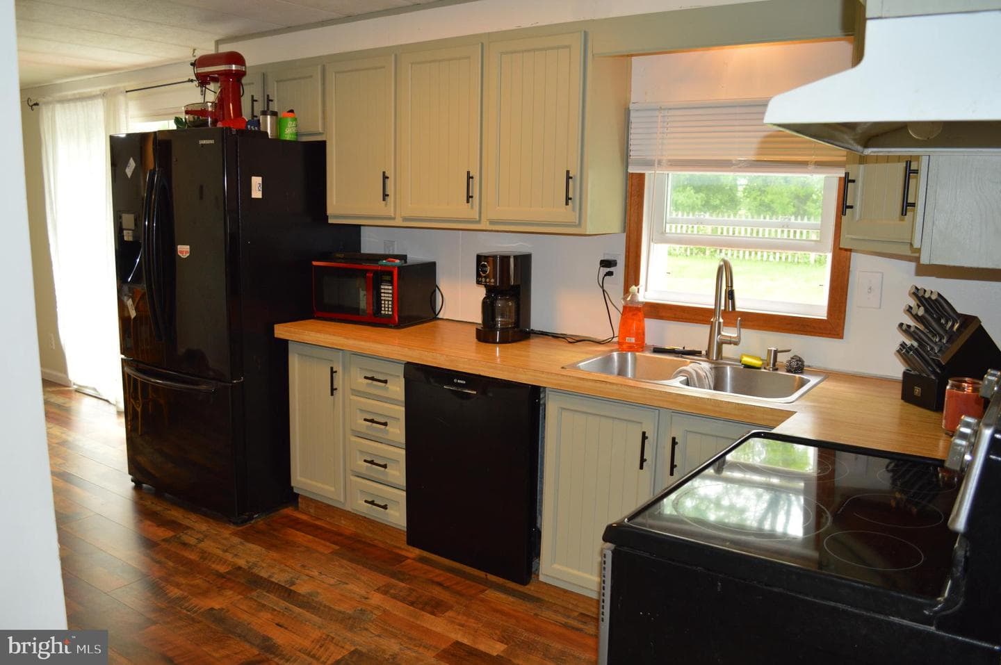 19 E Locust Lane photo 15