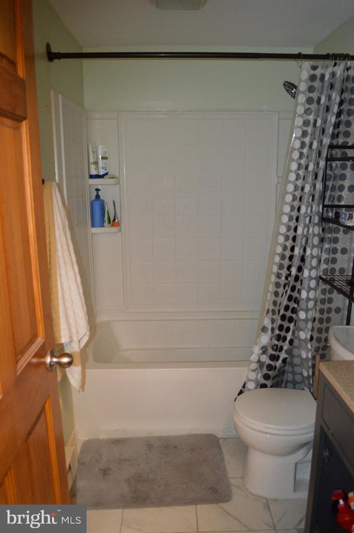 19 E Locust Lane photo 27