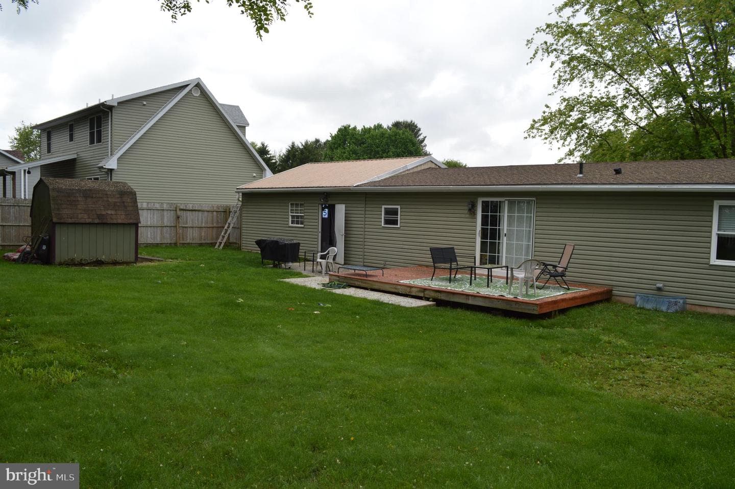 19 E Locust Lane photo 8