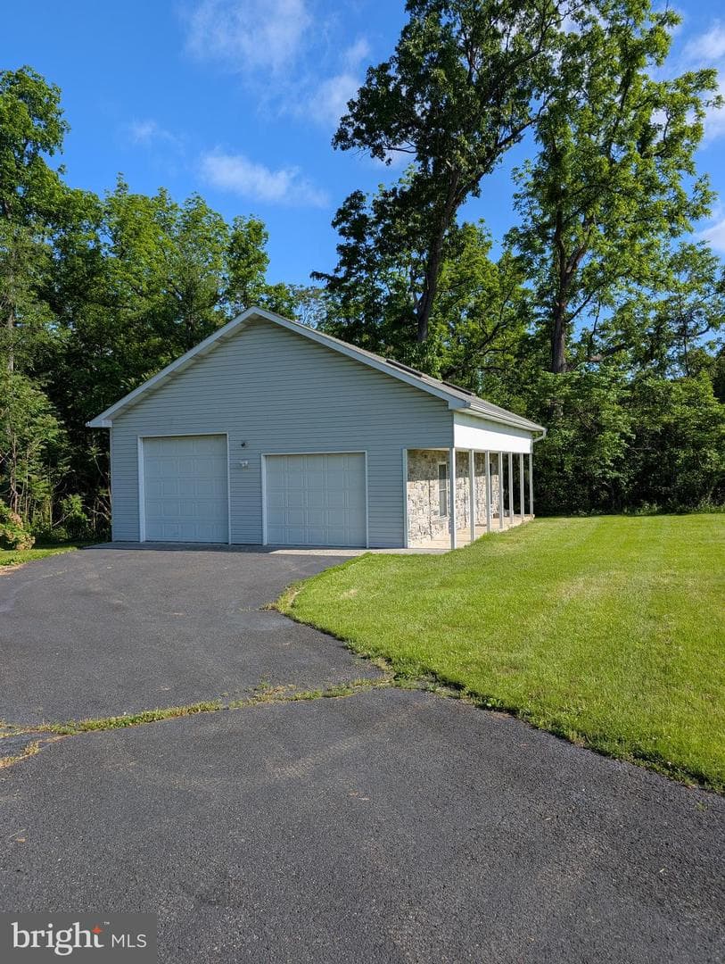 380 Belmont Road photo 10