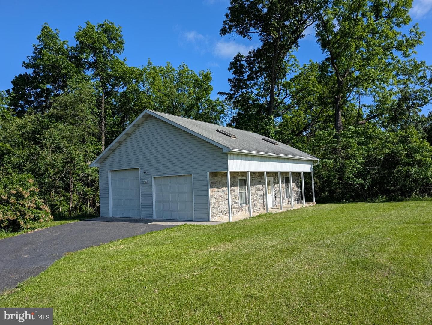 380 Belmont Road photo 11