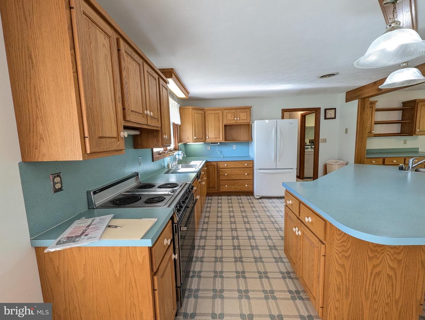 380 Belmont Road photo 25