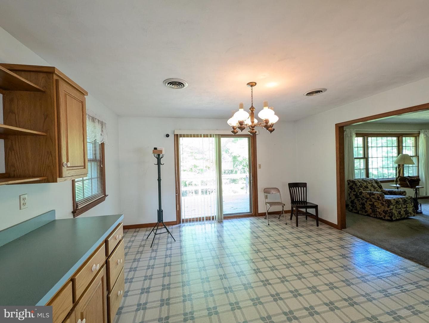 380 Belmont Road photo 28