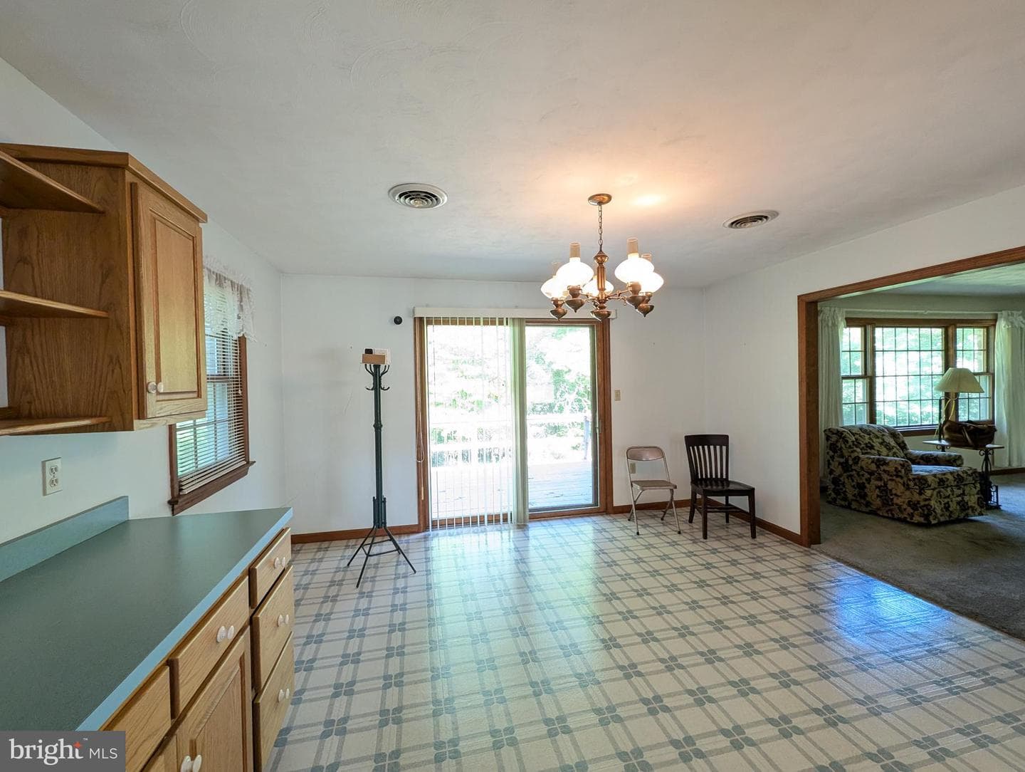 380 Belmont Road photo 29