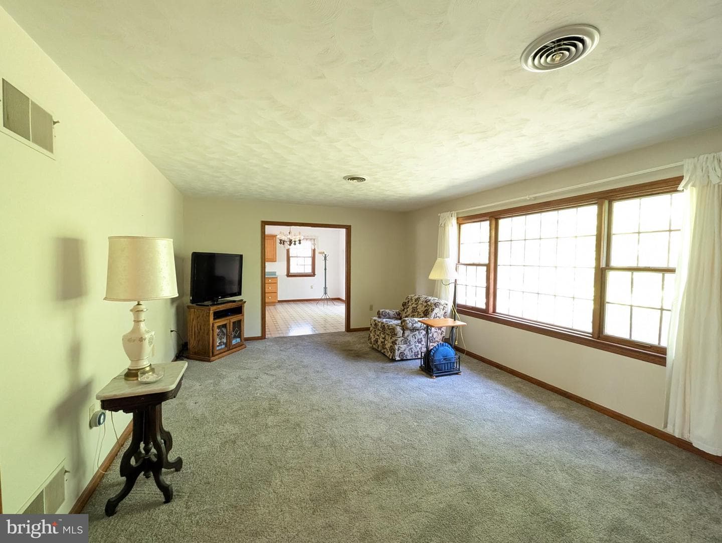 380 Belmont Road photo 35
