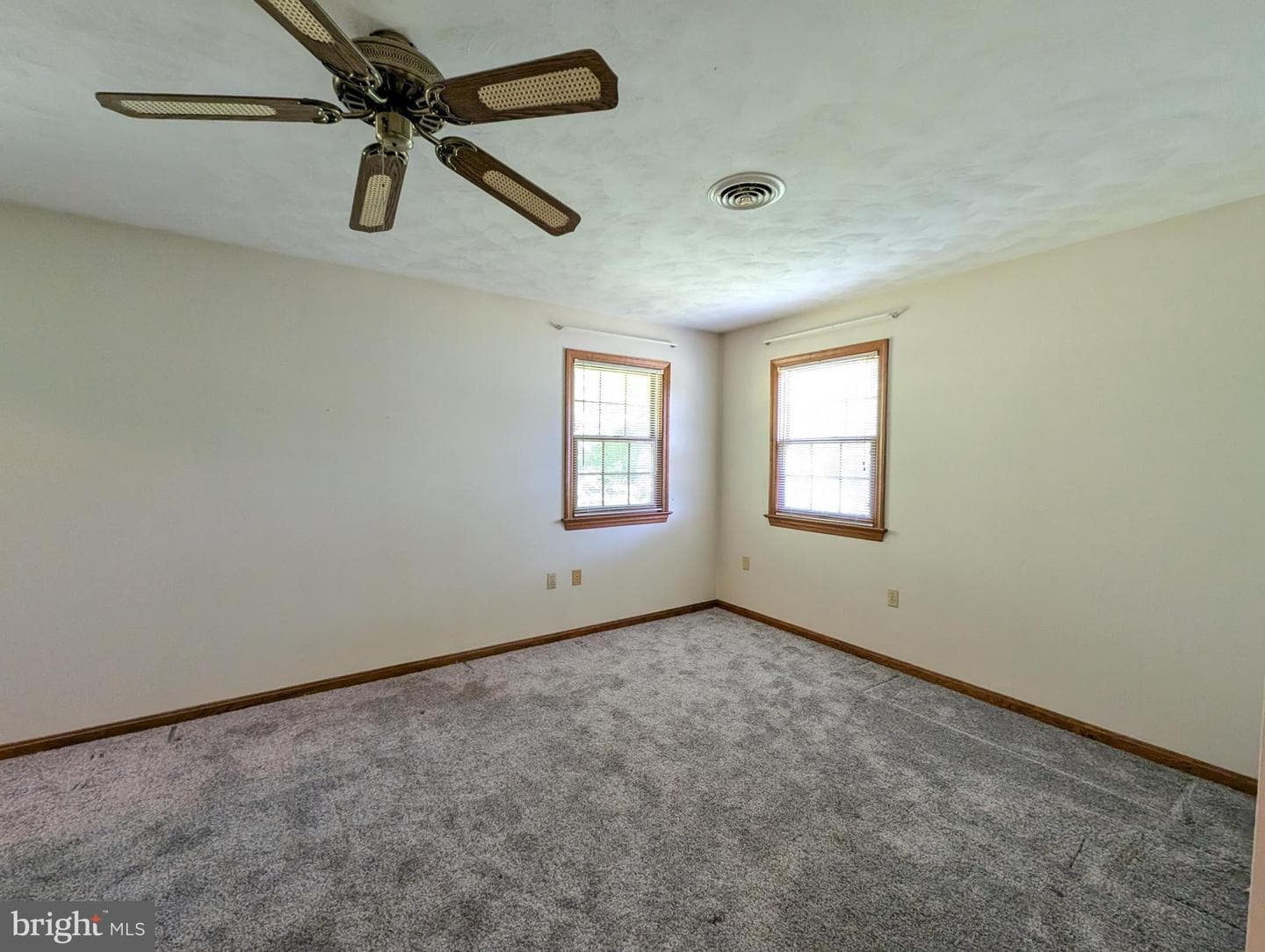 380 Belmont Road photo 46