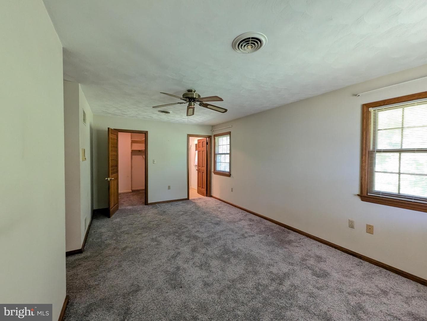 380 Belmont Road photo 47
