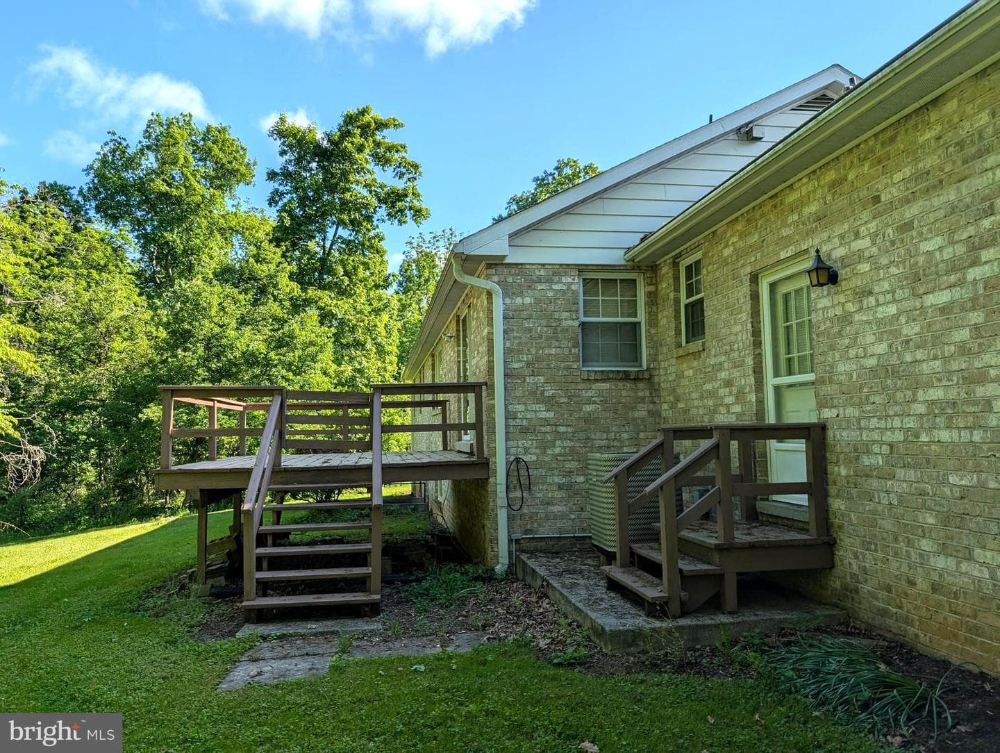 380 Belmont Road photo 6