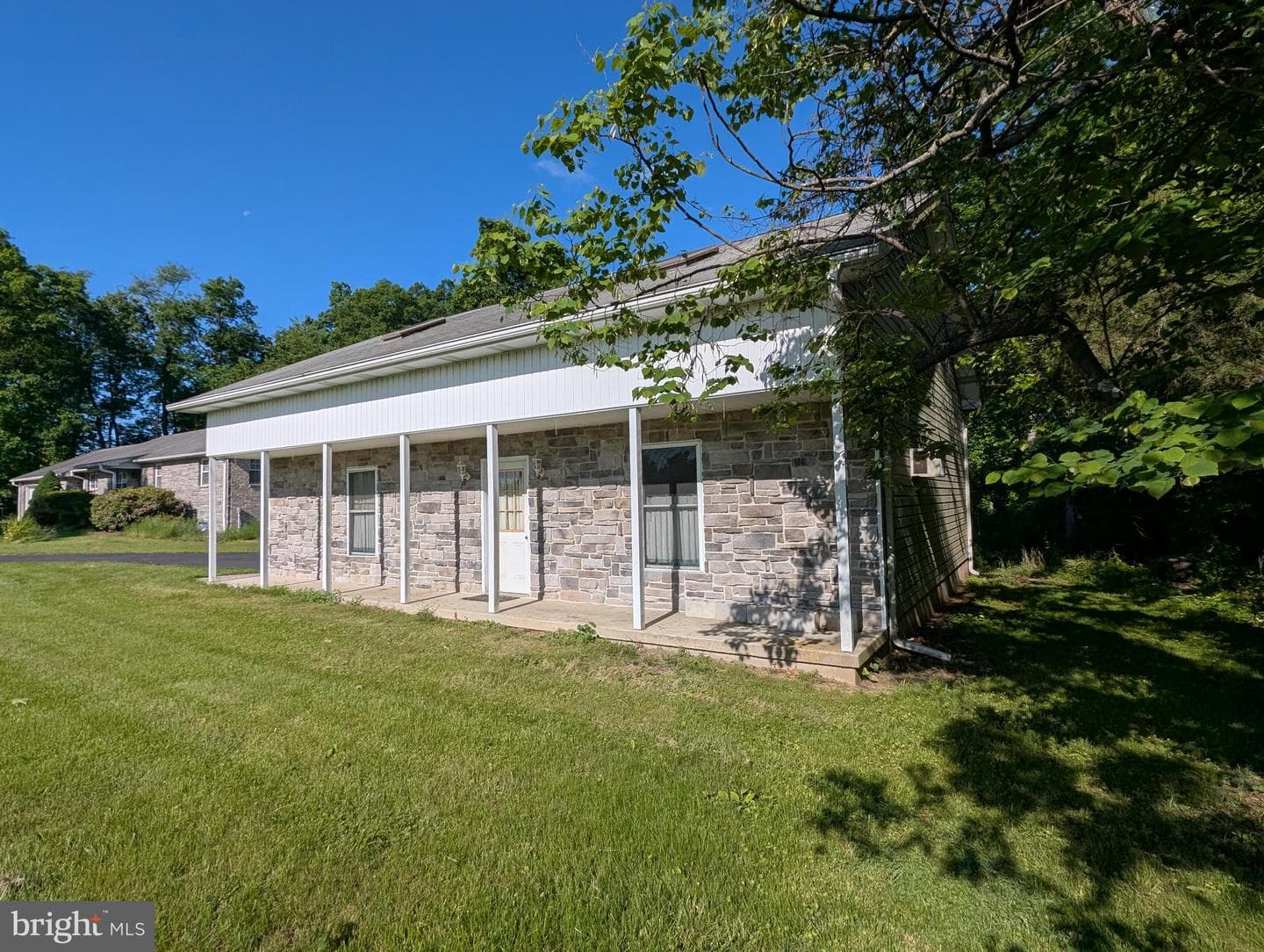 380 Belmont Road photo 67