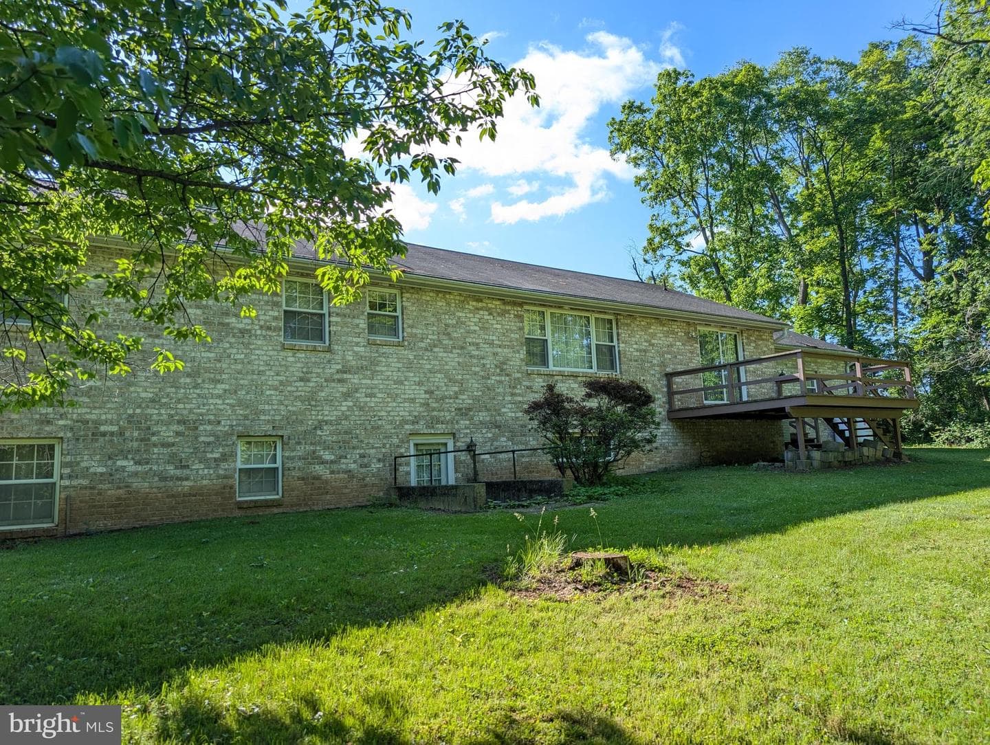 380 Belmont Road photo 8
