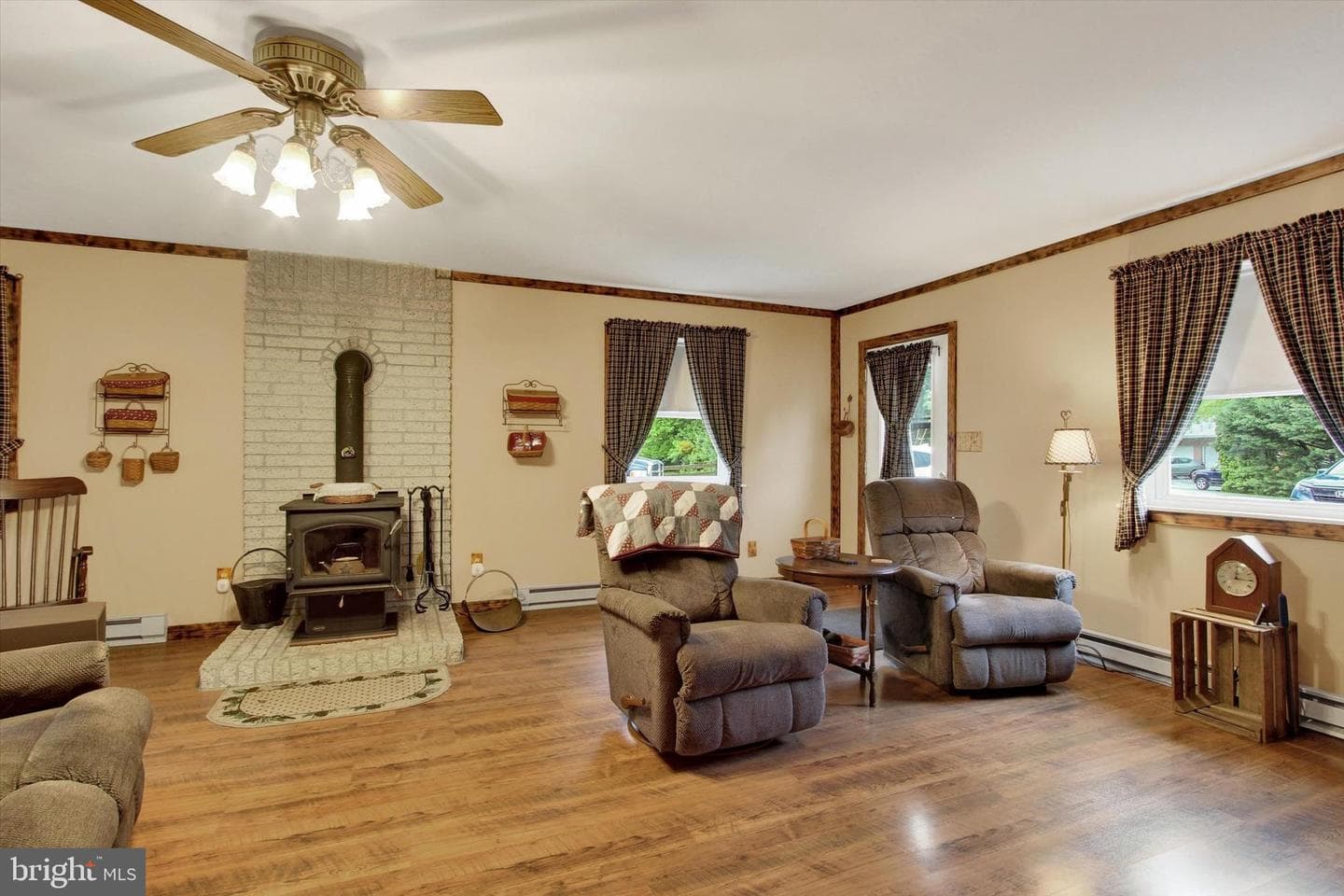 1239 Pine Run Road photo 12