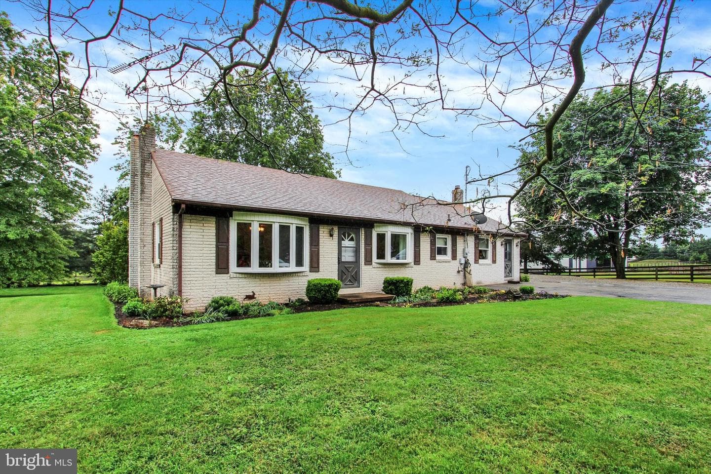 1239 Pine Run Road photo 2
