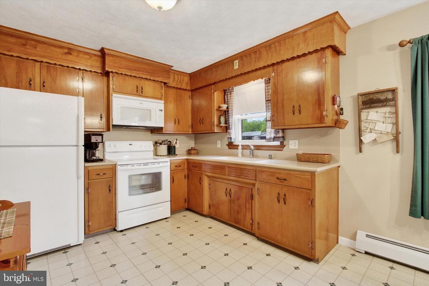 1239 Pine Run Road photo 7