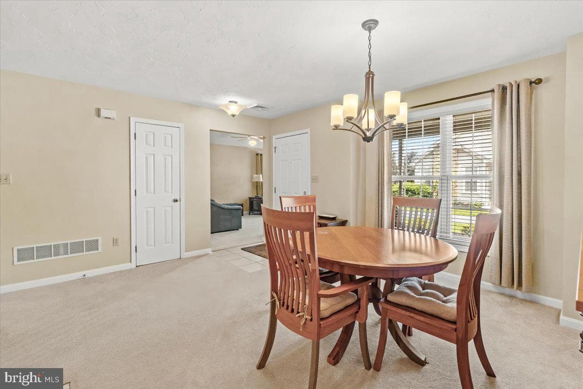 49 Longhorn Lane photo 12