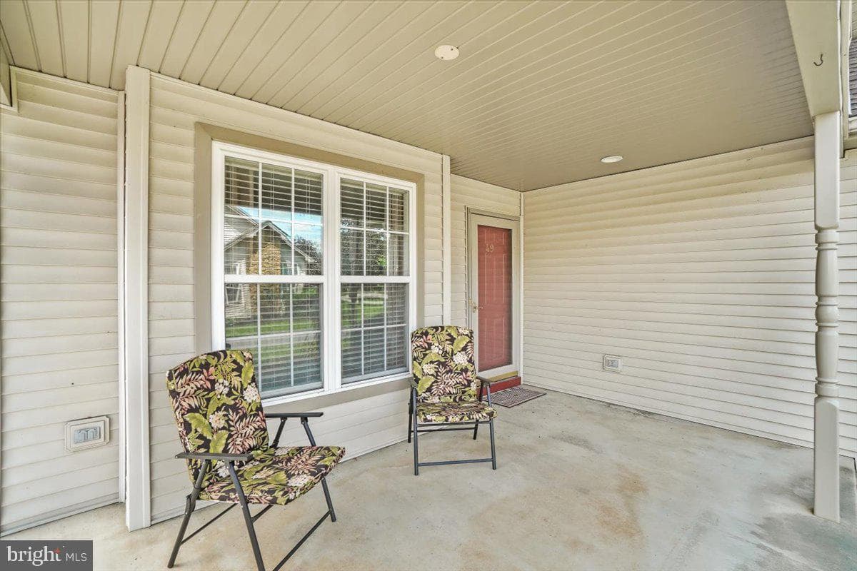 49 Longhorn Lane photo 4