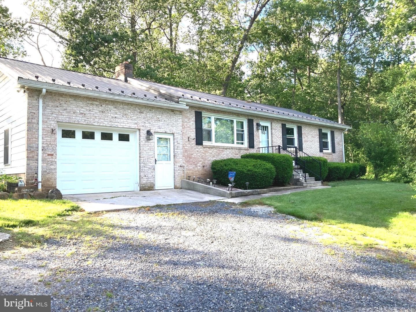 1290 Hunterstown Road photo 2
