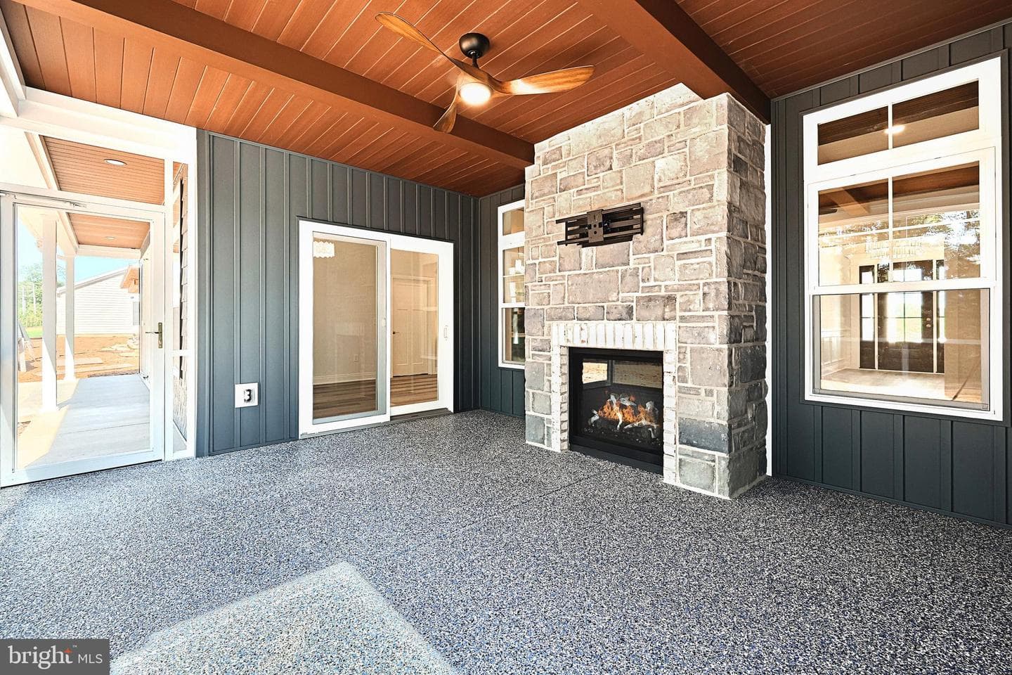 535 Lumber Street photo 30
