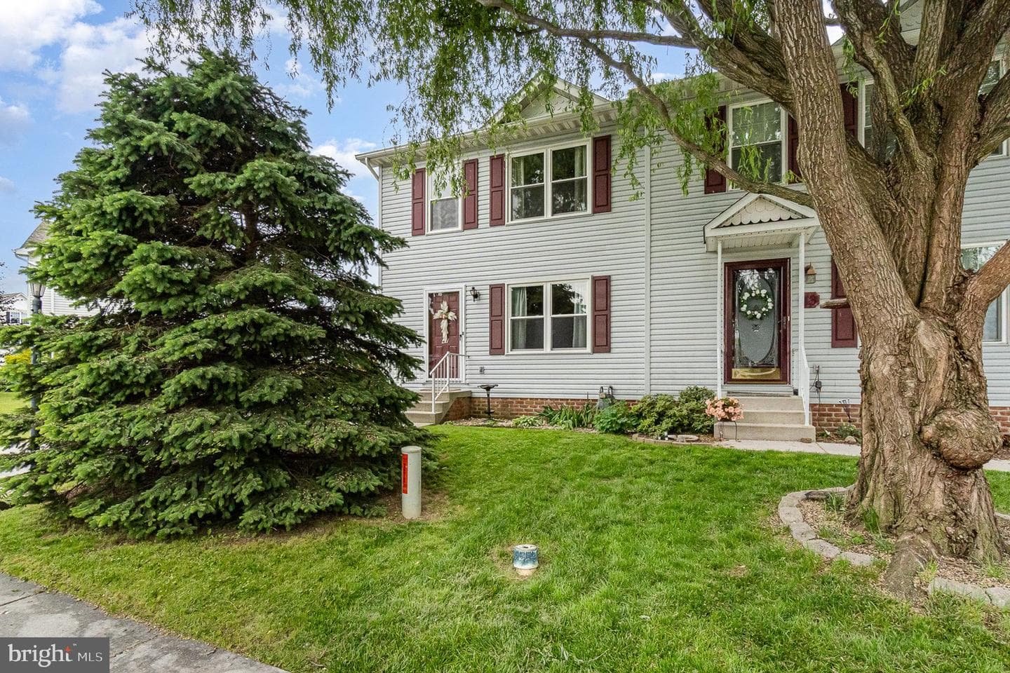 41 Squire Circle photo 1