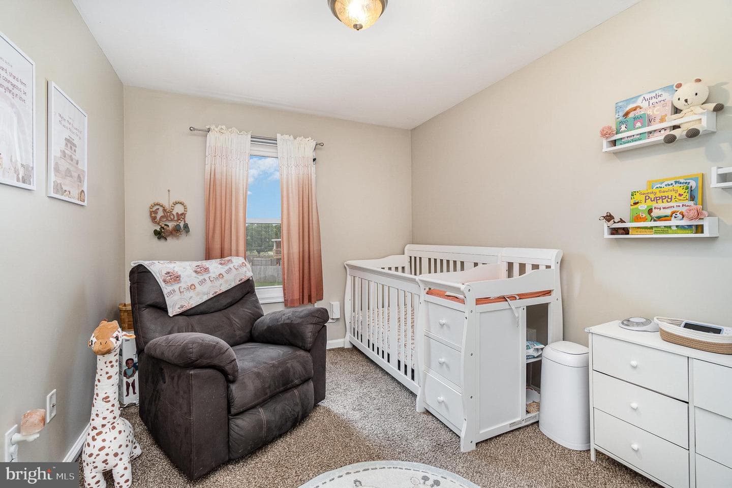41 Squire Circle photo 12