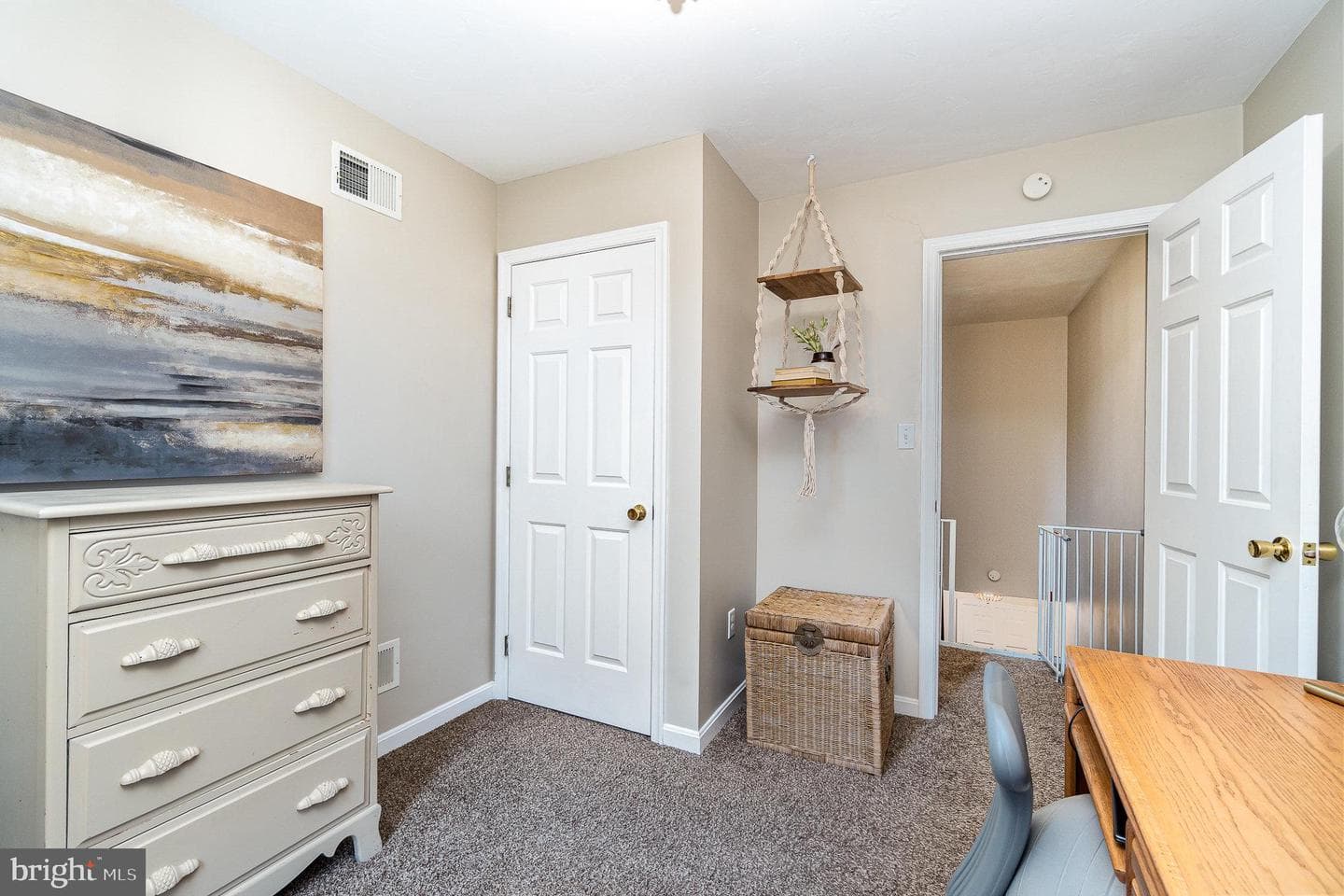 41 Squire Circle photo 15