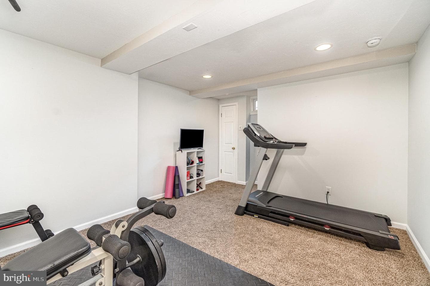 41 Squire Circle photo 18
