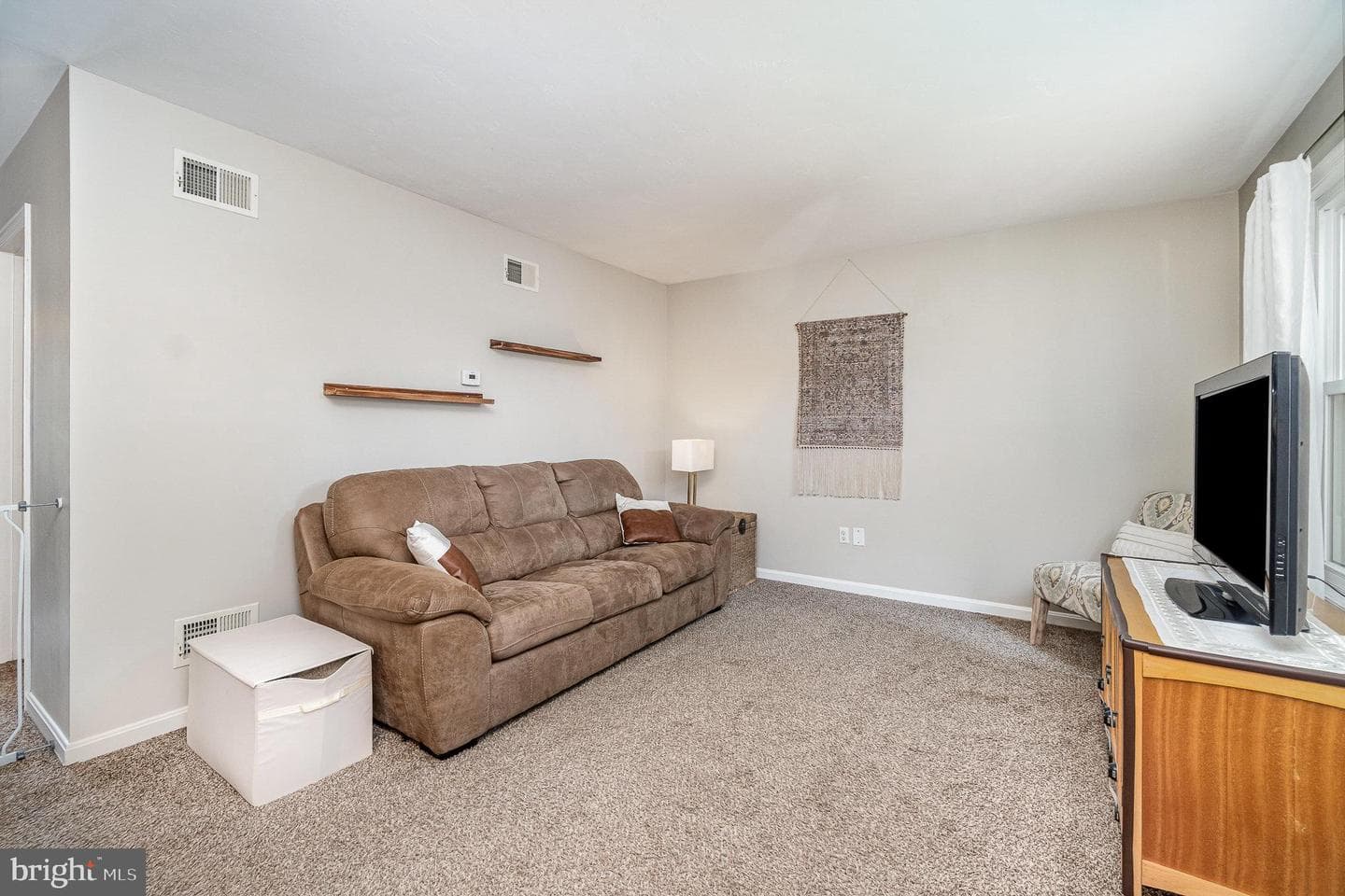 41 Squire Circle photo 4