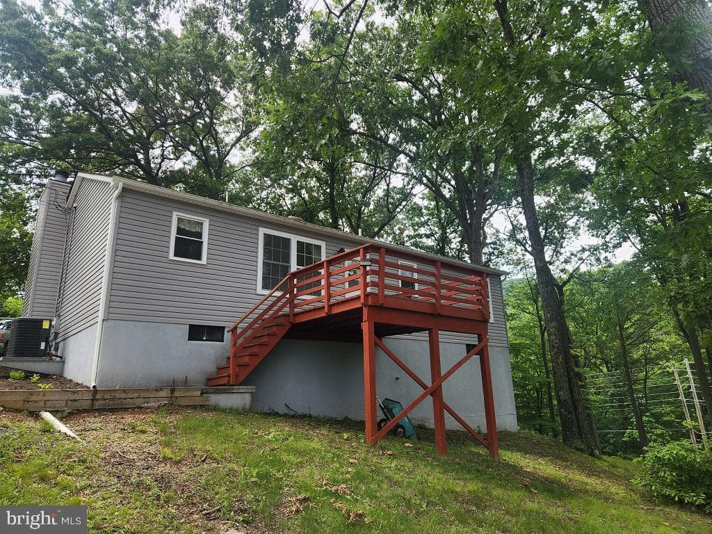 28 Treetop Trail photo 4