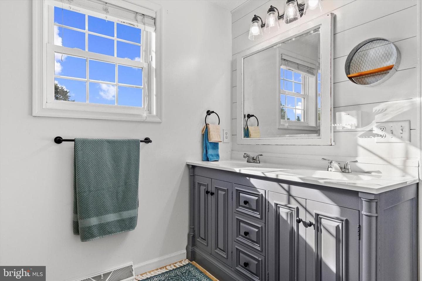 50 Baker Road photo 22